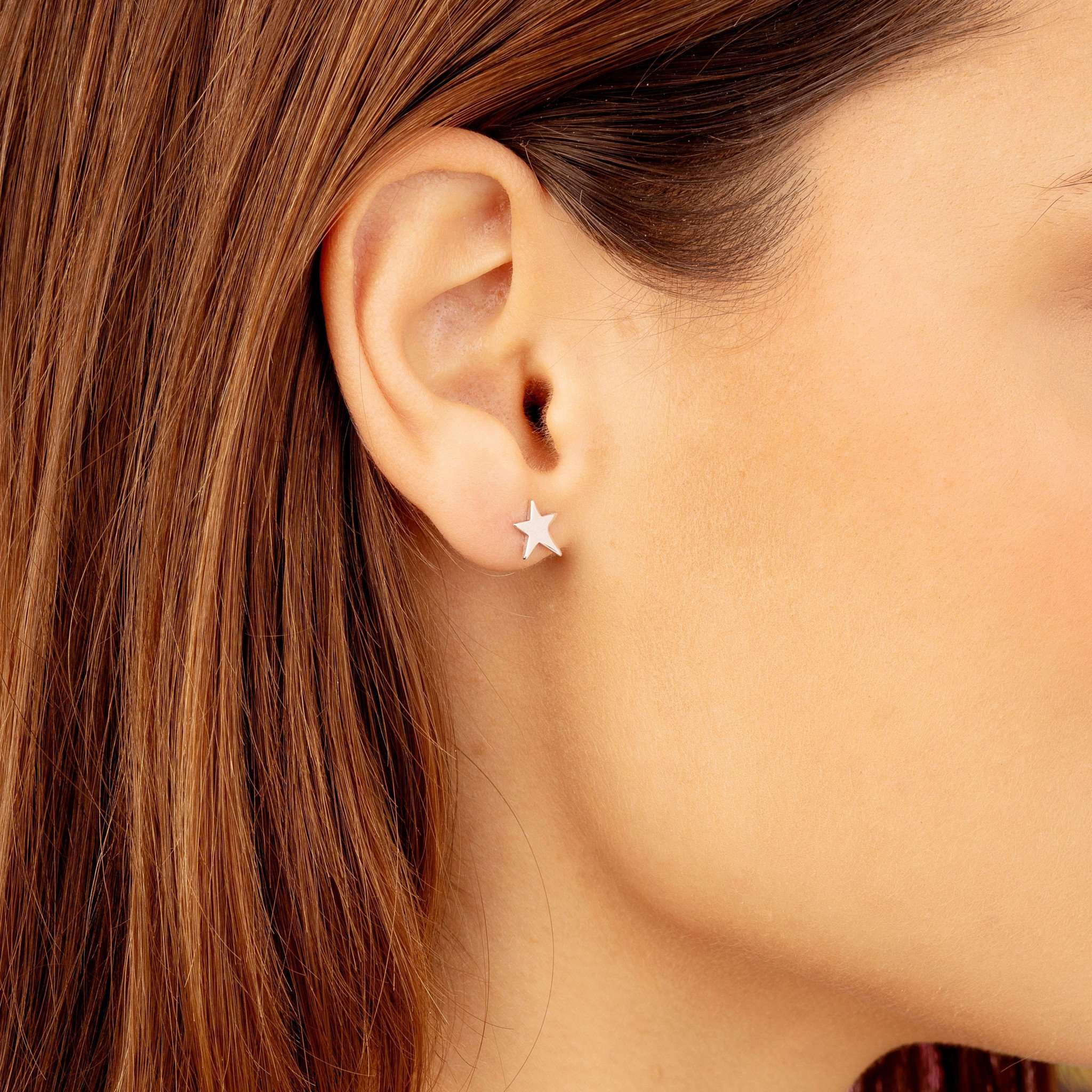 Star stud earrings