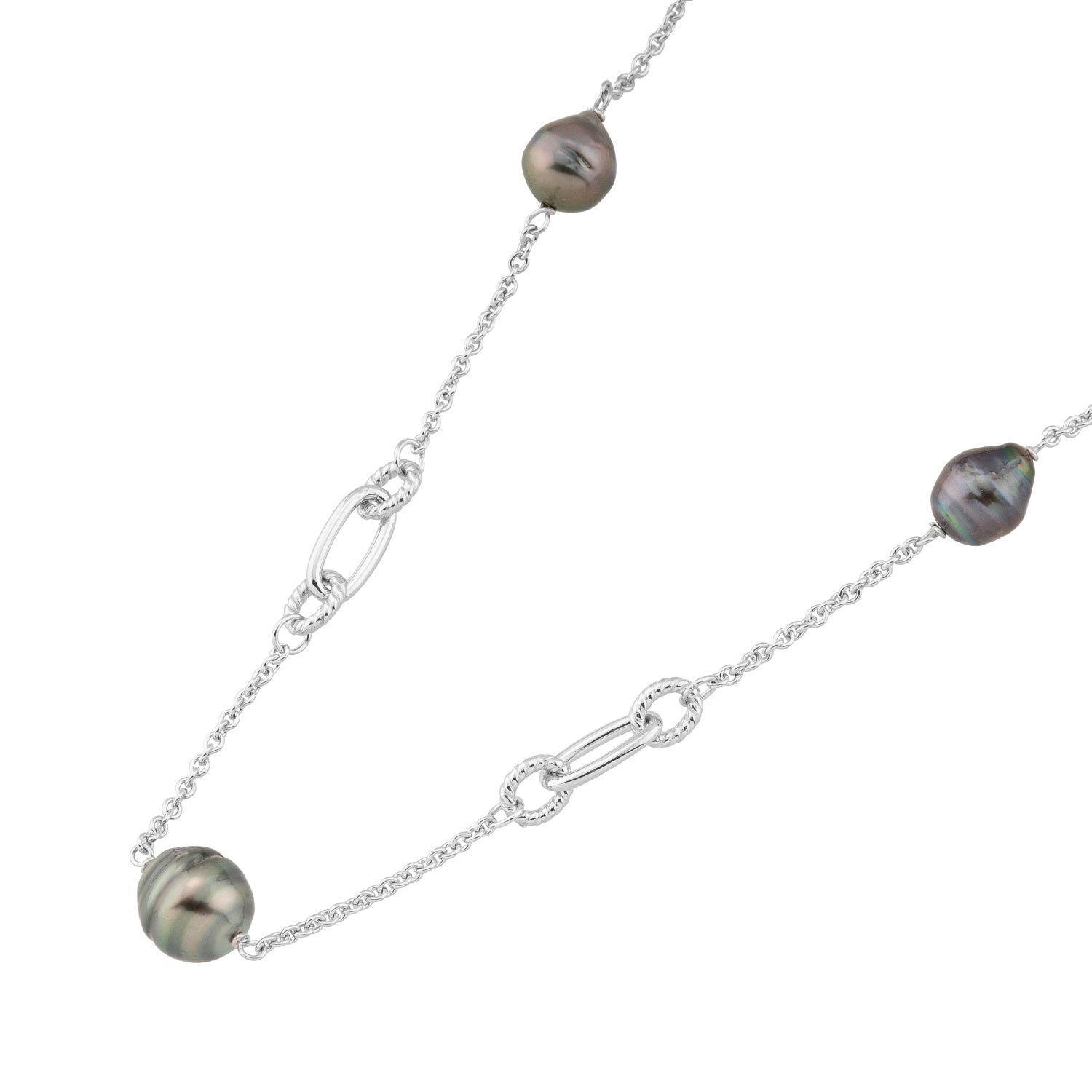 Tahitian pearl necklace