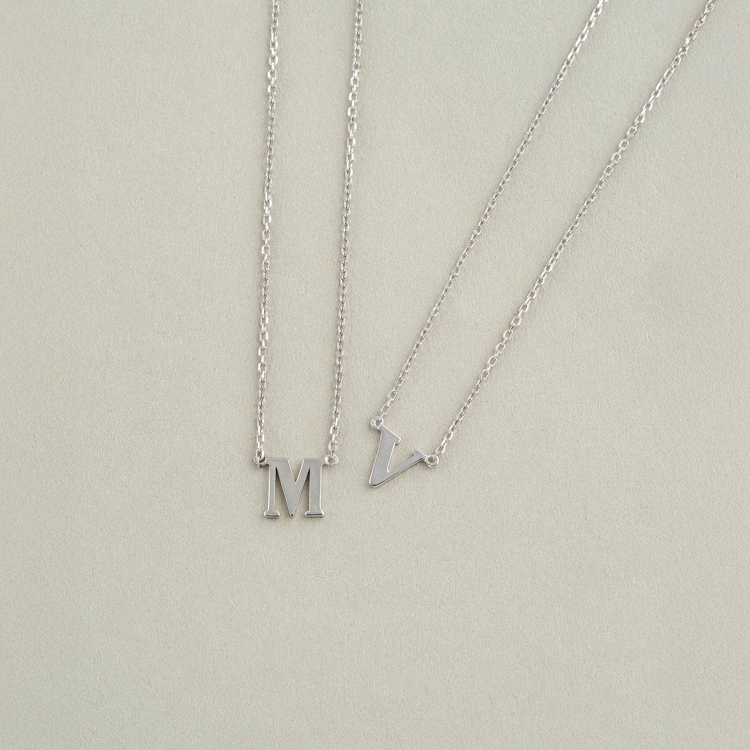 Collier Buchstabe