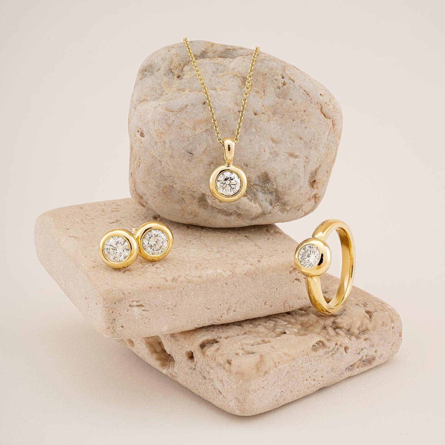 Ohrstecker Larina in Gelbgold 18 Karat (750)