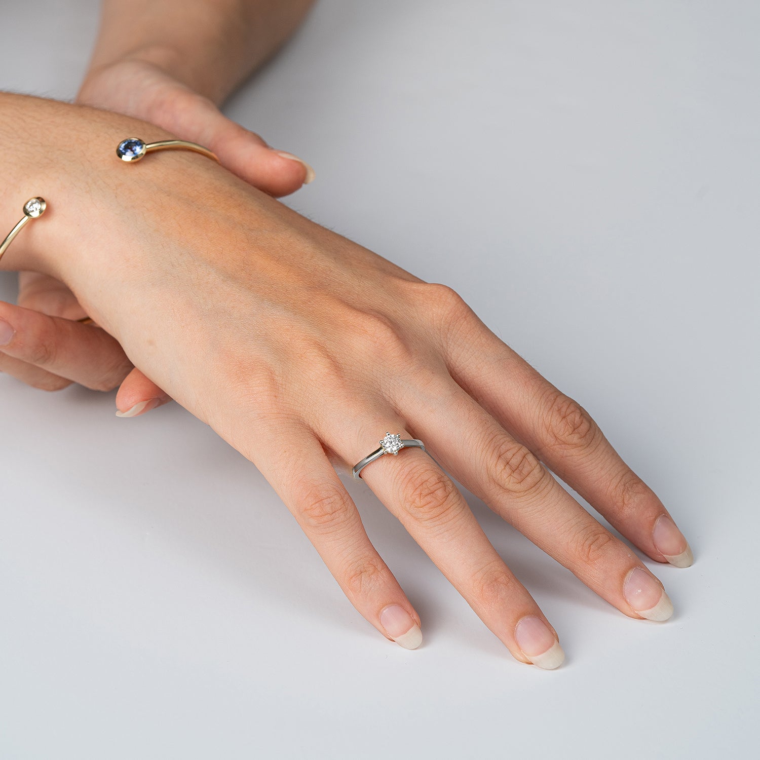 Verlobungsring Merdia in Weißgold 14 Karat (585) mit Lab-Grown-Diamant