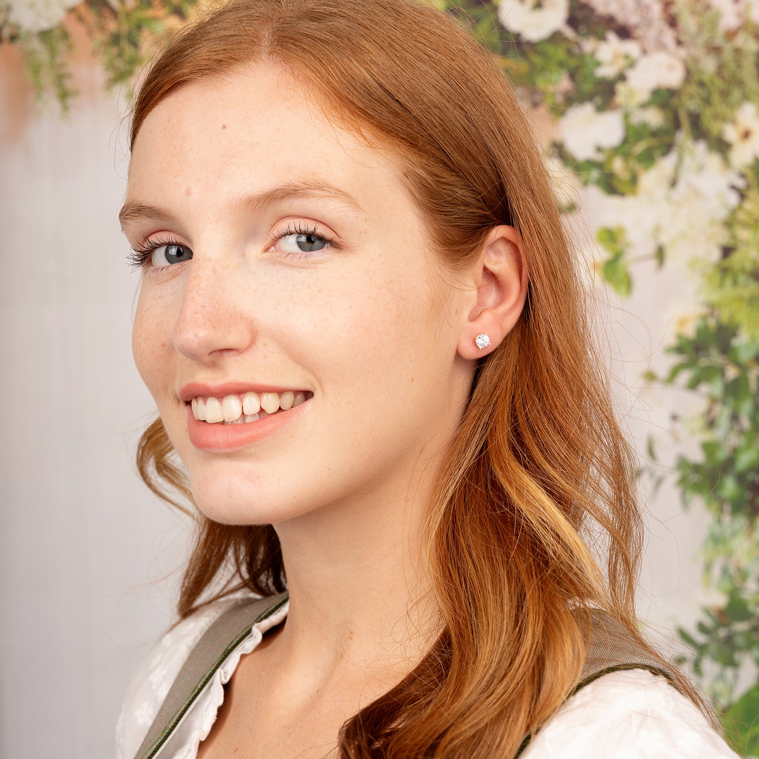Stud earrings Nikita